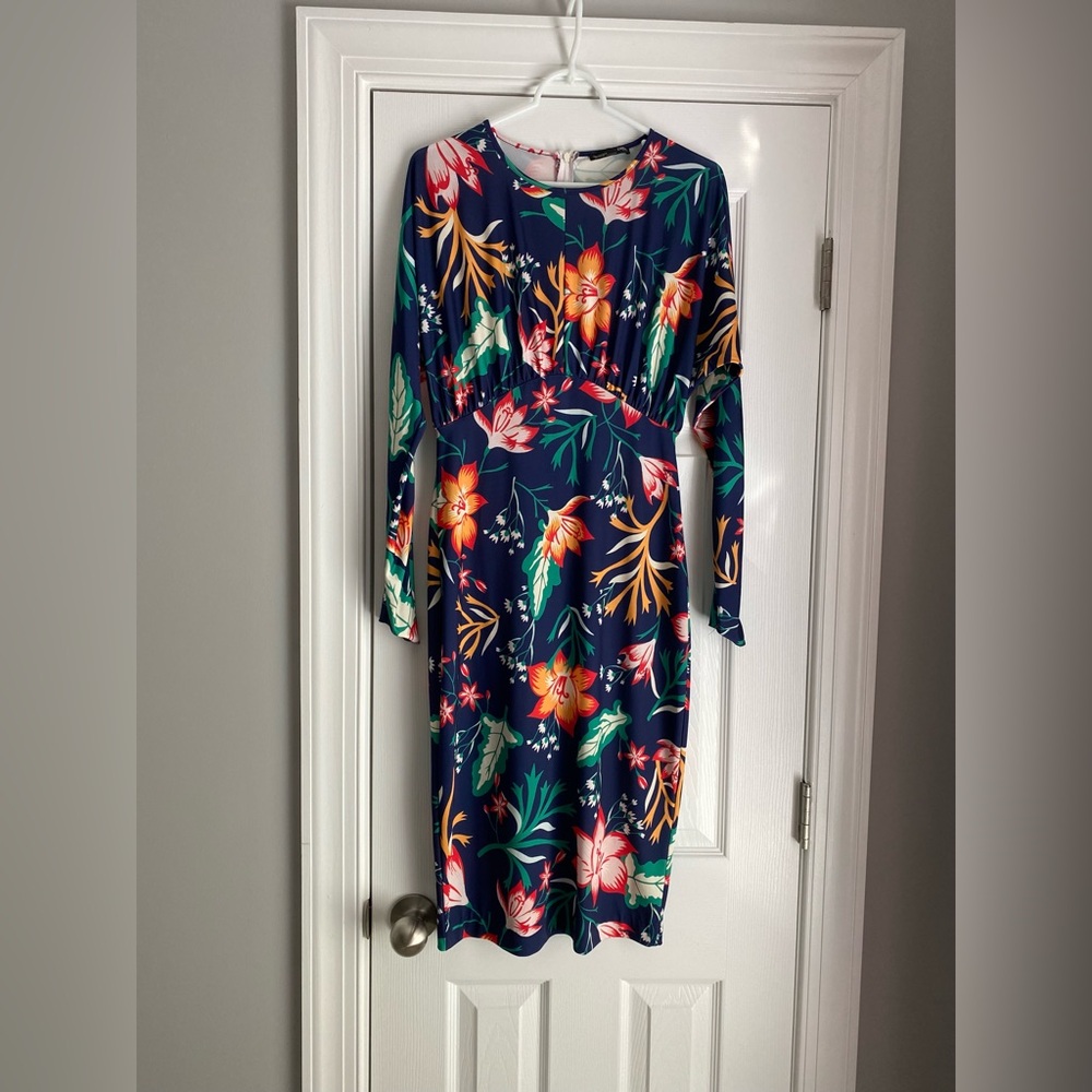 Zara Medium Tropical Jersey Dress Beautiful